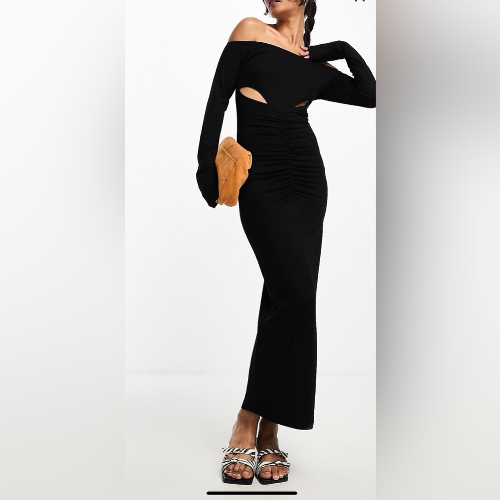 New without Tags ASOS Design MIDI dress ruched front, off the shoulder fitted
